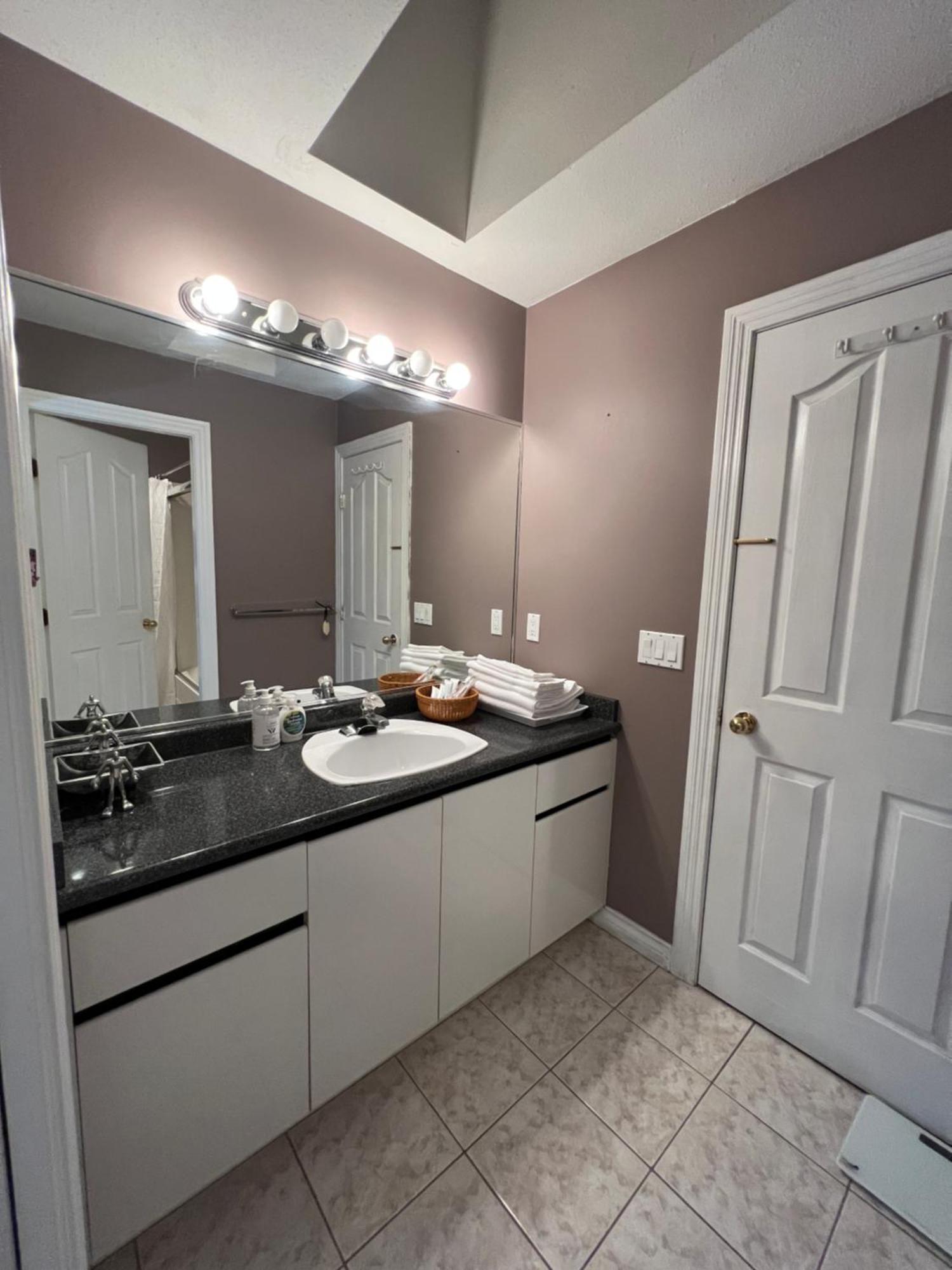 Comfortable Utopia B&B Richmond Eksteriør bilde